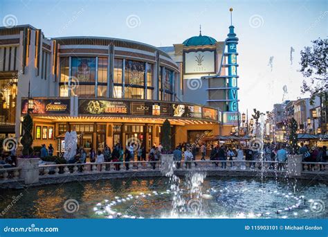 The grove shopping center california - A favorite destination among locals and tourists since 1934, LA's world famous Original Farmers Market offers over 100 gourmet grocers, restaurants from across the globe, and world class shopping in an open-air setting.